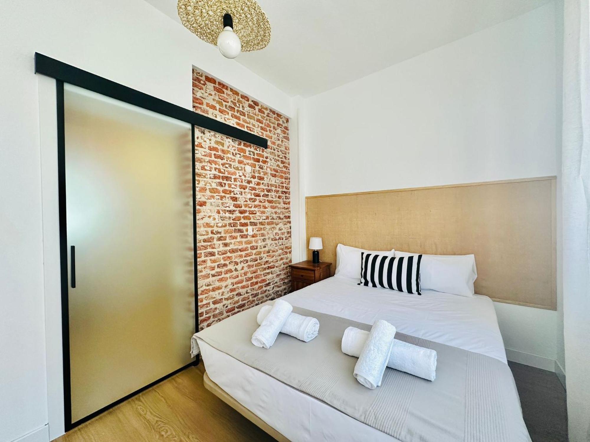 Autentic Boutique Moncloa Madrid Bagian luar foto