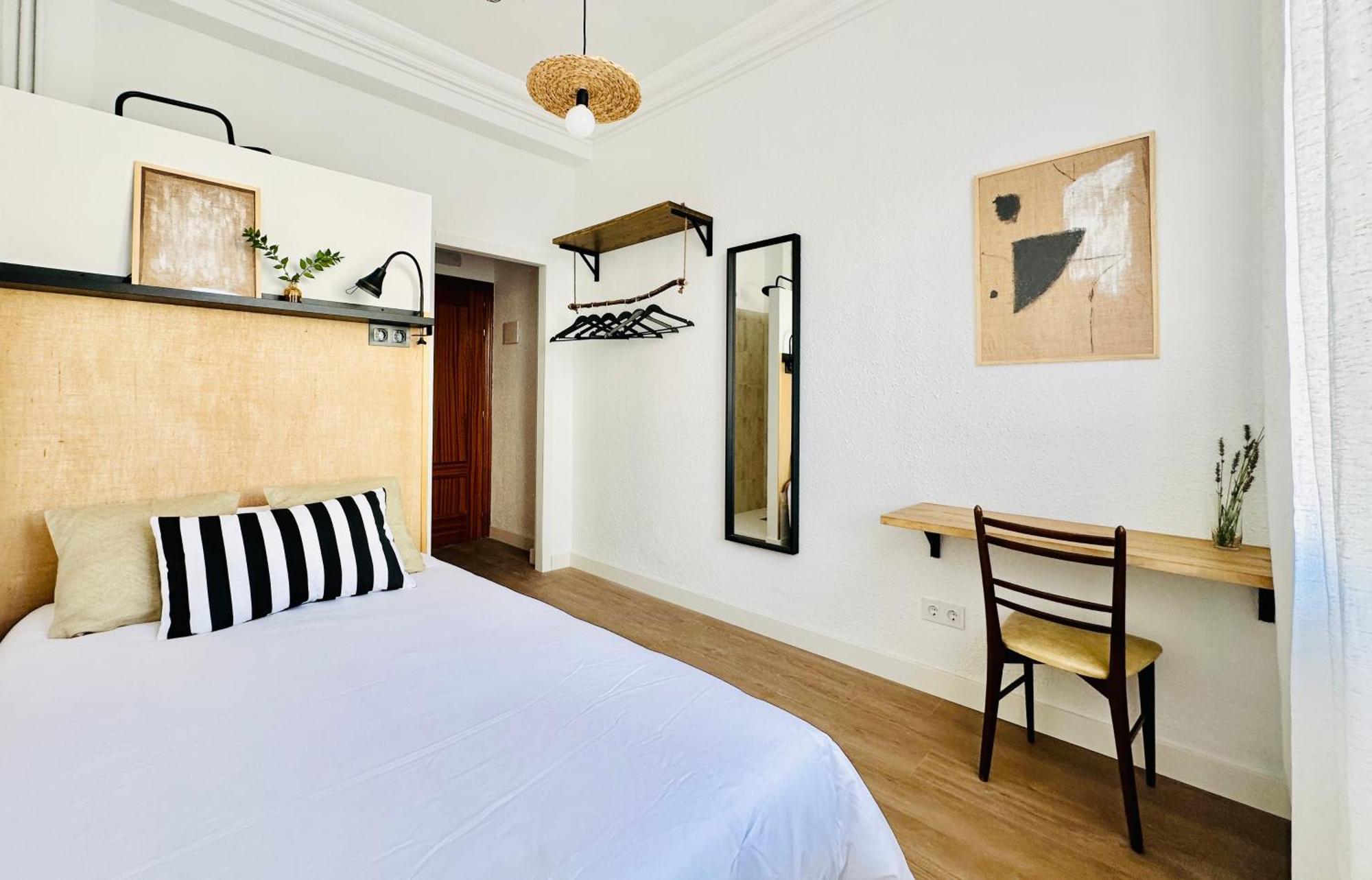Autentic Boutique Moncloa Madrid Bagian luar foto