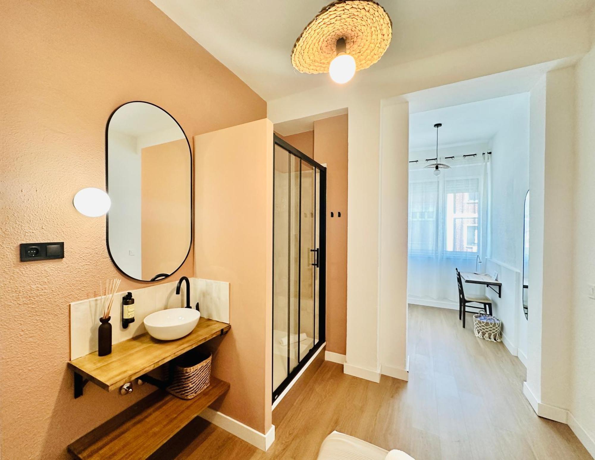 Autentic Boutique Moncloa Madrid Bagian luar foto