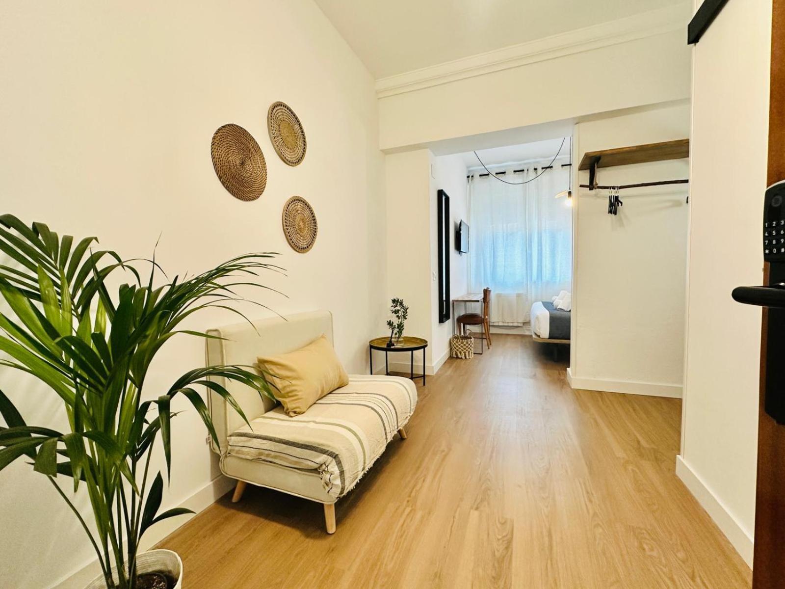 Autentic Boutique Moncloa Madrid Bagian luar foto