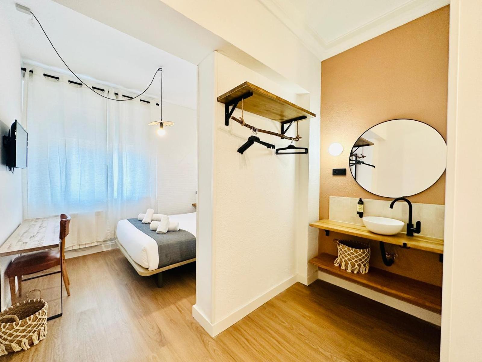 Autentic Boutique Moncloa Madrid Bagian luar foto