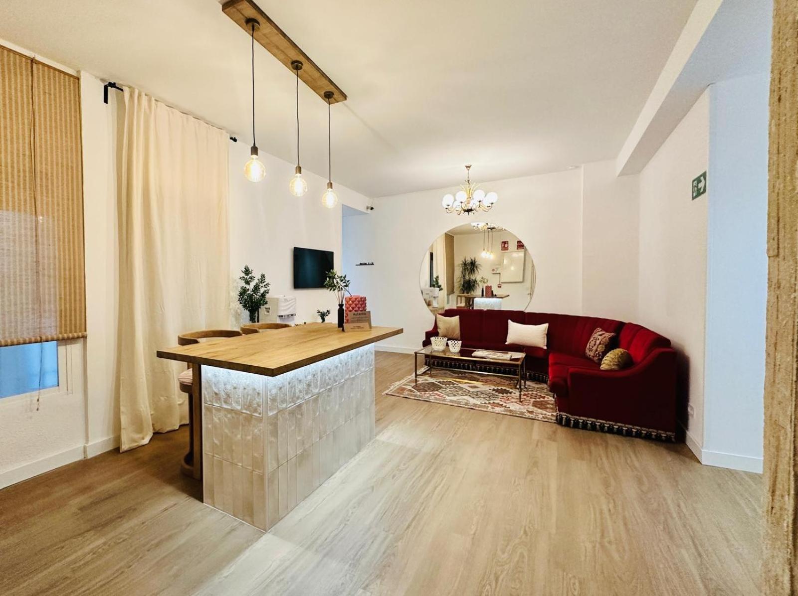 Autentic Boutique Moncloa Madrid Bagian luar foto