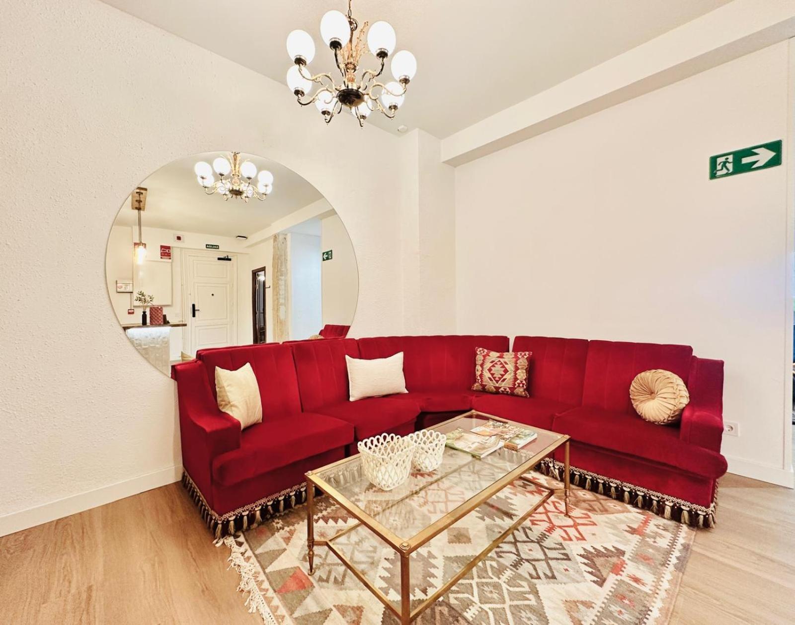 Autentic Boutique Moncloa Madrid Bagian luar foto
